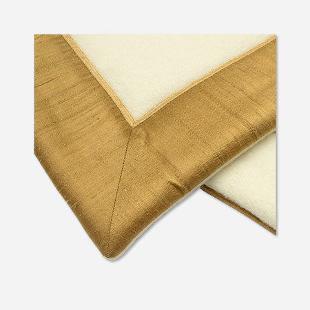 Asana padded with Silk border